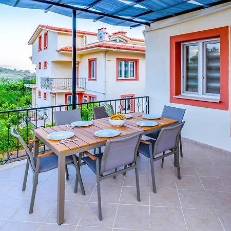 Villa With Shared Pool And Sea View In Seydikemer *